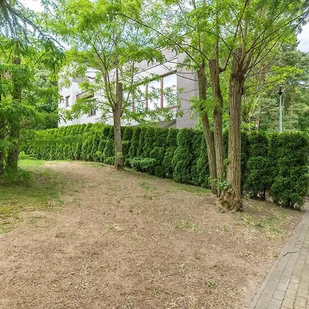 Two-level Modern With Spacious Terrace - Ideal Place For The By Renters アパート *