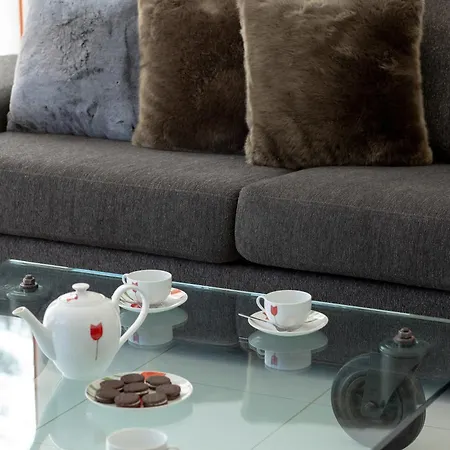 アパート Two-level Modern With Spacious Terrace - Ideal Place For The By Renters *