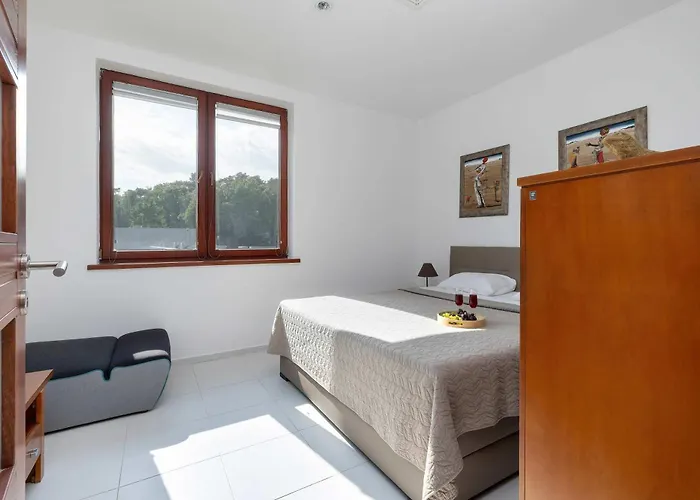 Two-level Modern With Spacious Terrace - Ideal Place For The By Renters Wisełka